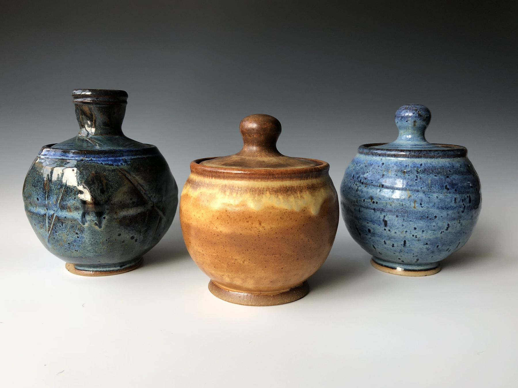 Lidded jars