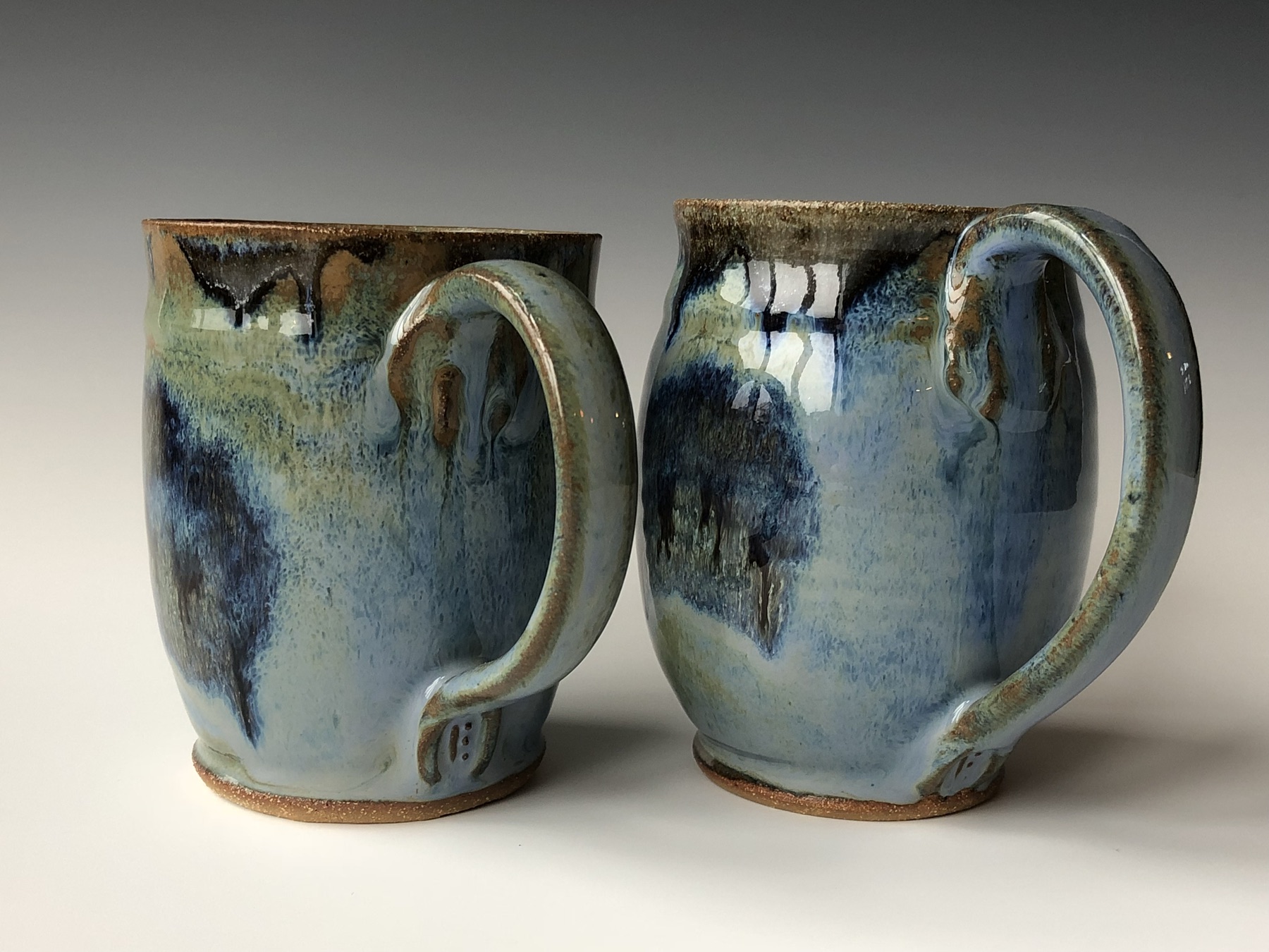 Blue mugs (photo 1 of 2)