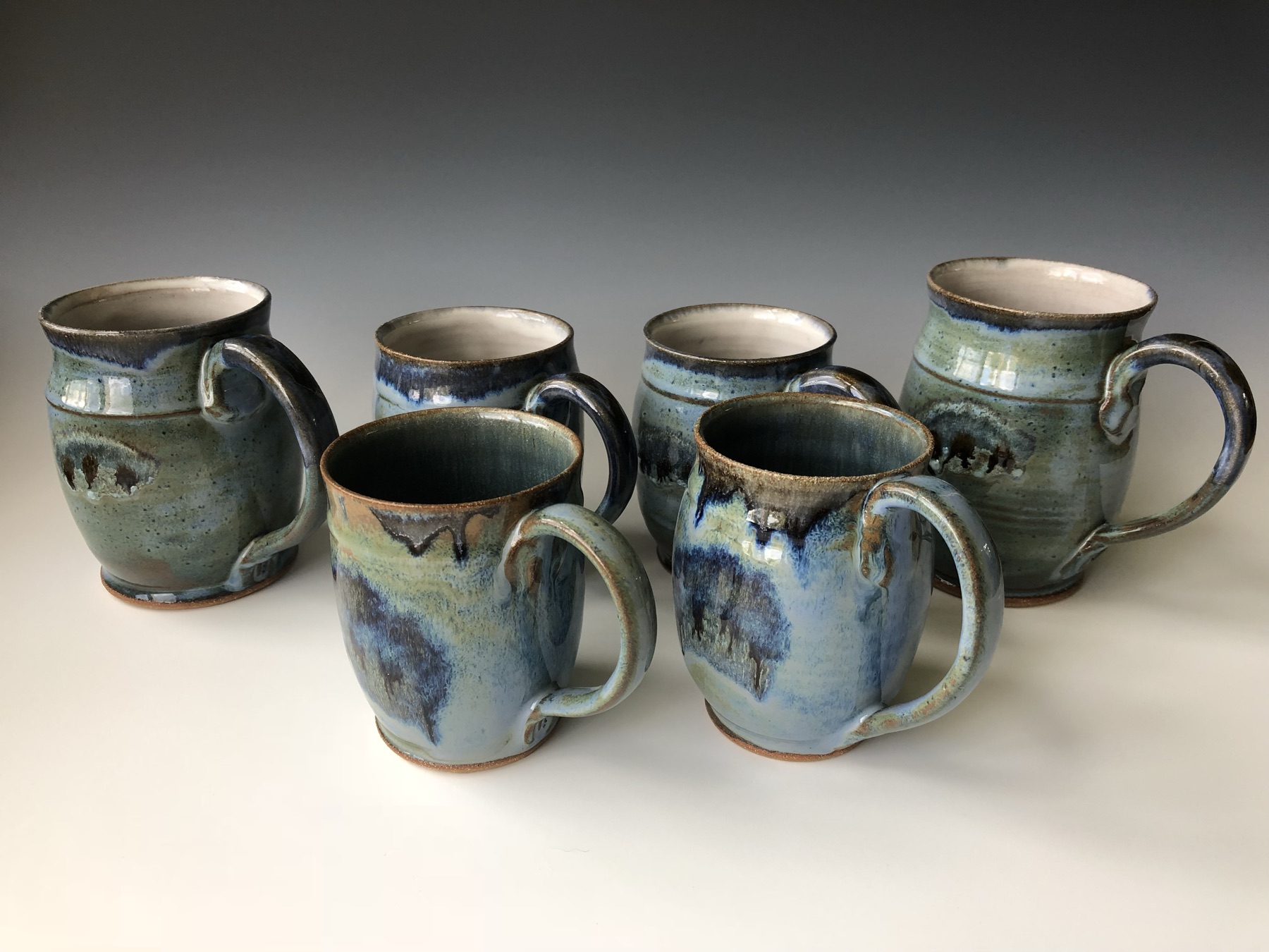 Green mugs (photo 2 of 5)