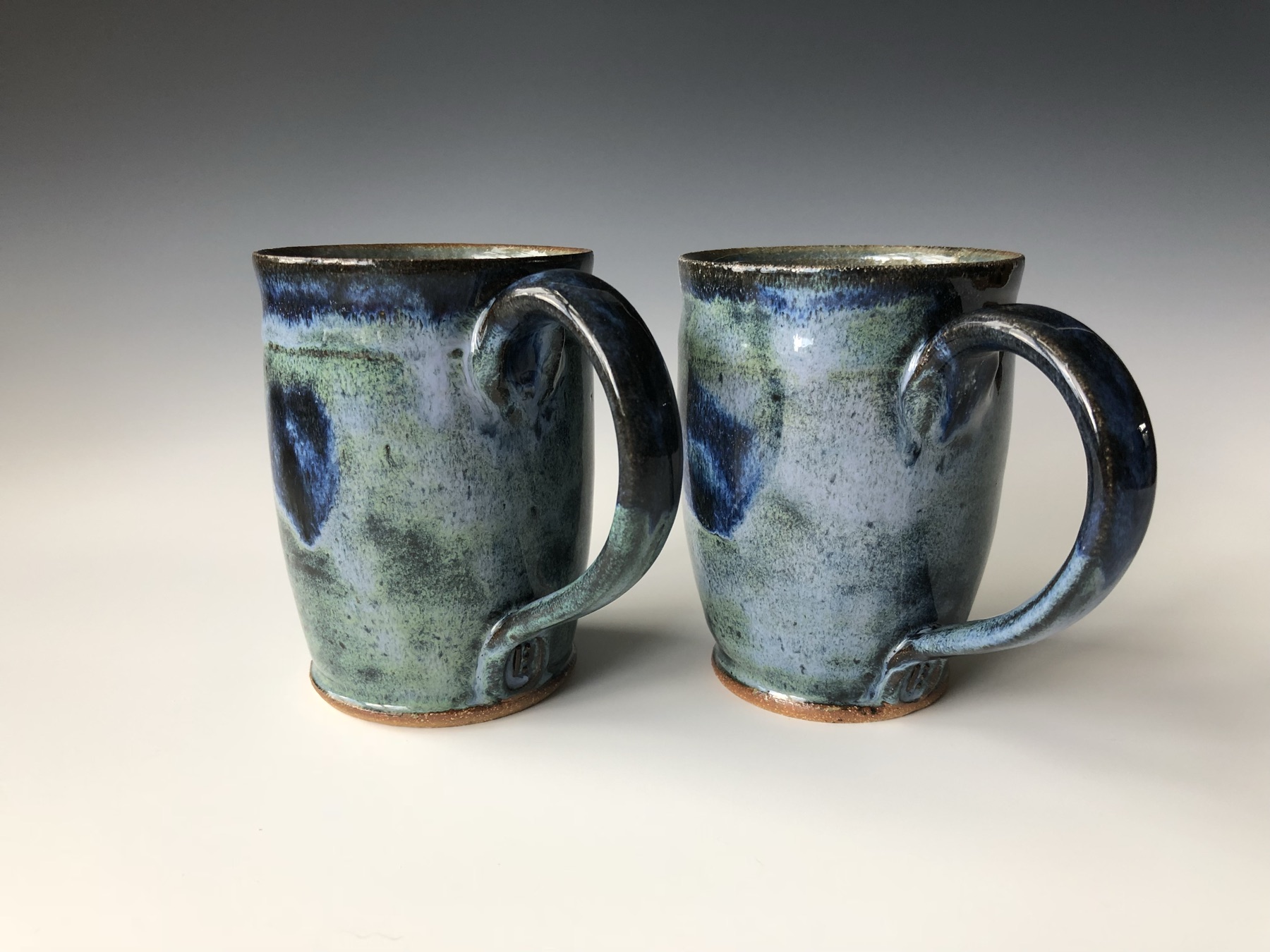 Green mugs (photo 1 of 5)
